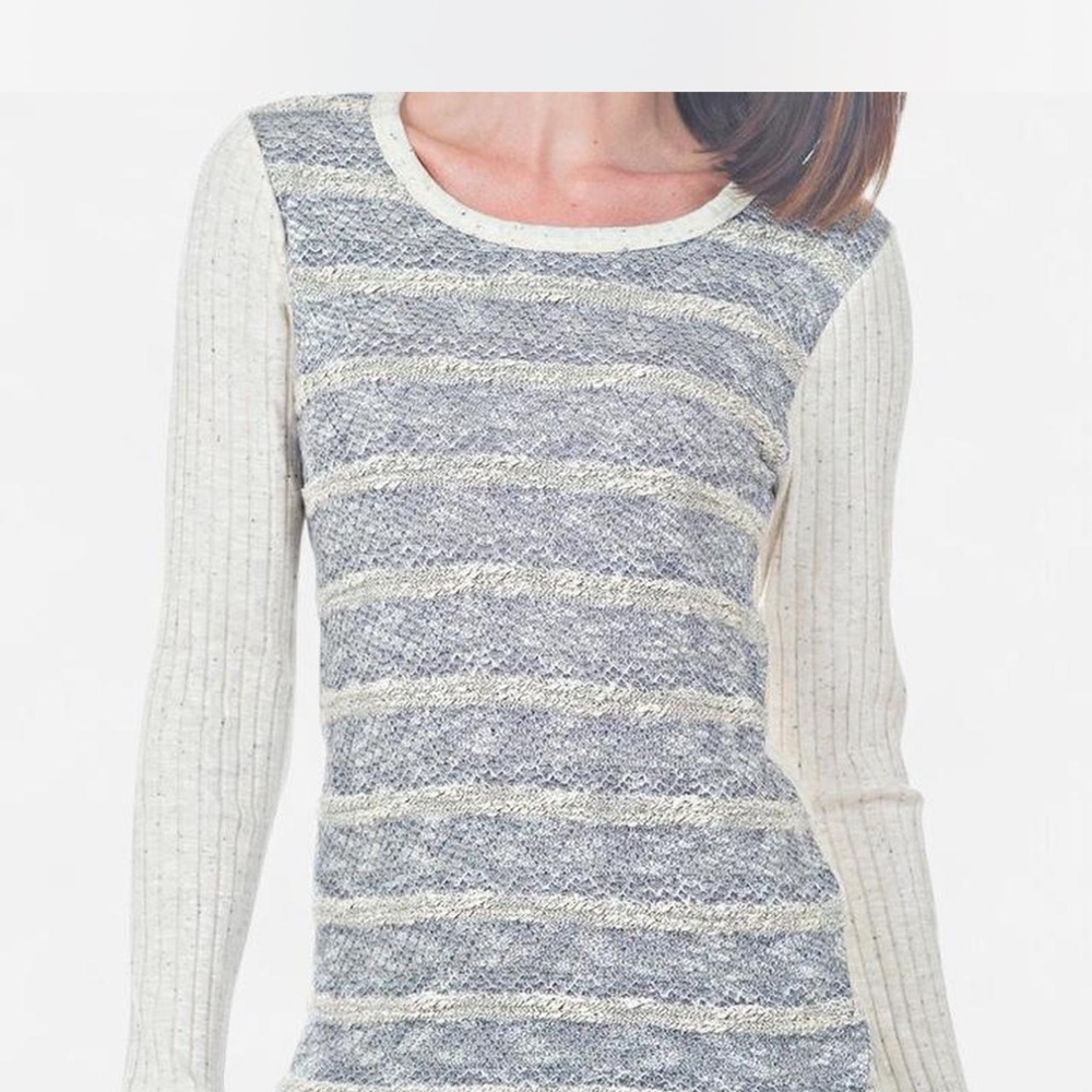 PETE Women's Gray and Cream Striped Sweater